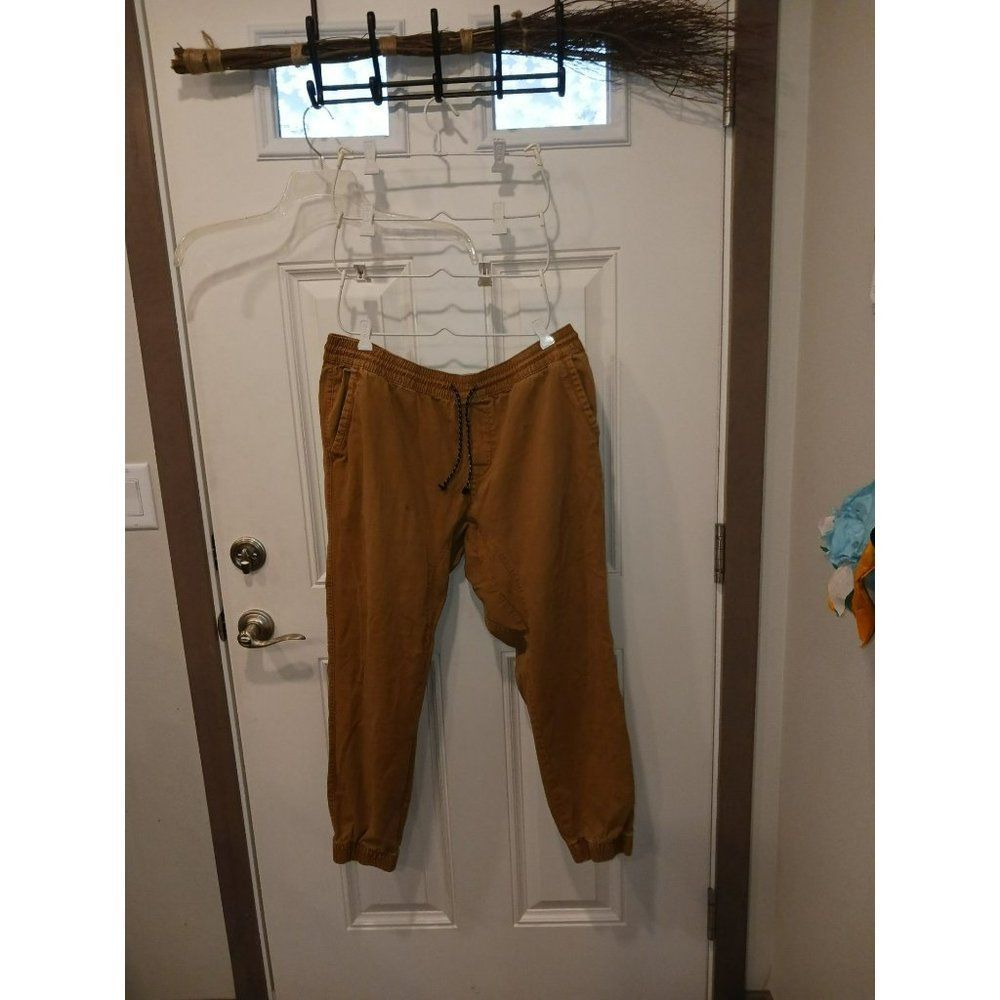 No boundaries tan color XL 40 to 42 men's casual jogger khaki pants